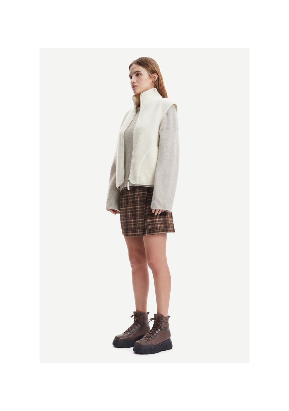 SAMSOE&SAMSOE marca de ropa de mujer de estilo nórdico con un aire casual y vanguardista