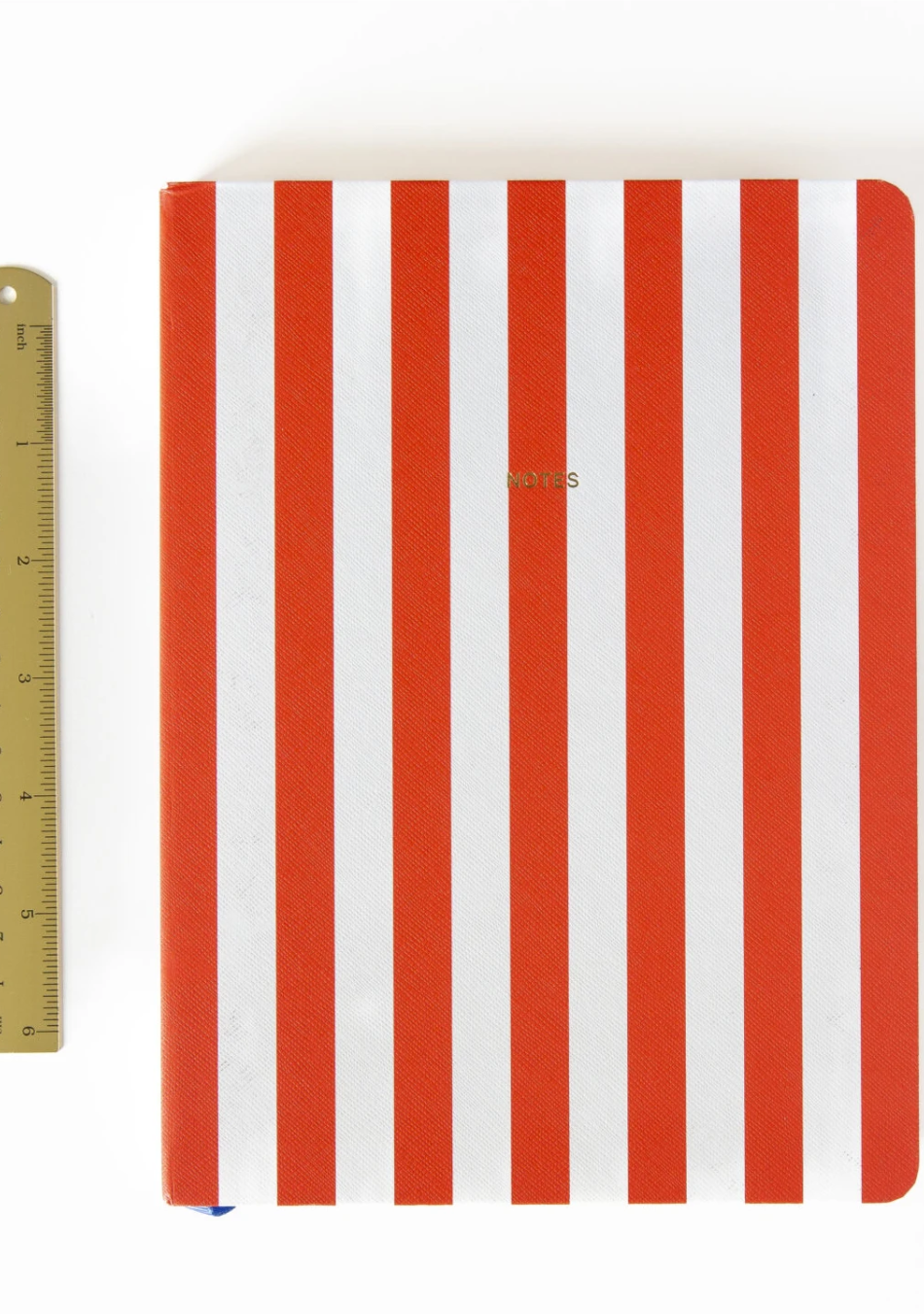 A JOURNAL Marca de papelería con diseños únicos, diferentes y muy coloridos
