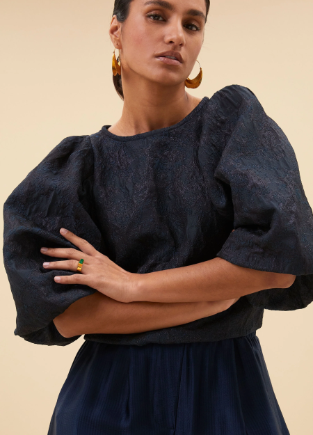 By Bar marca de estilo nórdico para una mujer dinámica y muy femenina