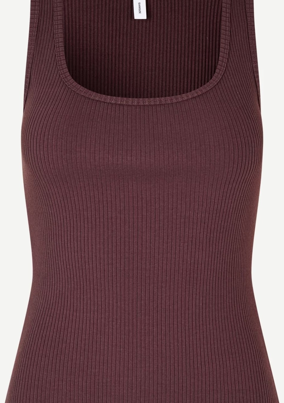 SAMSOE&SAMSOE marca nórdica de ropa de mujer con un estilo vanguardista y casual