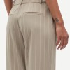 SAMSOE&SAMSOE marca nórdica de ropa de mujer con un estilo vanguardista y casual