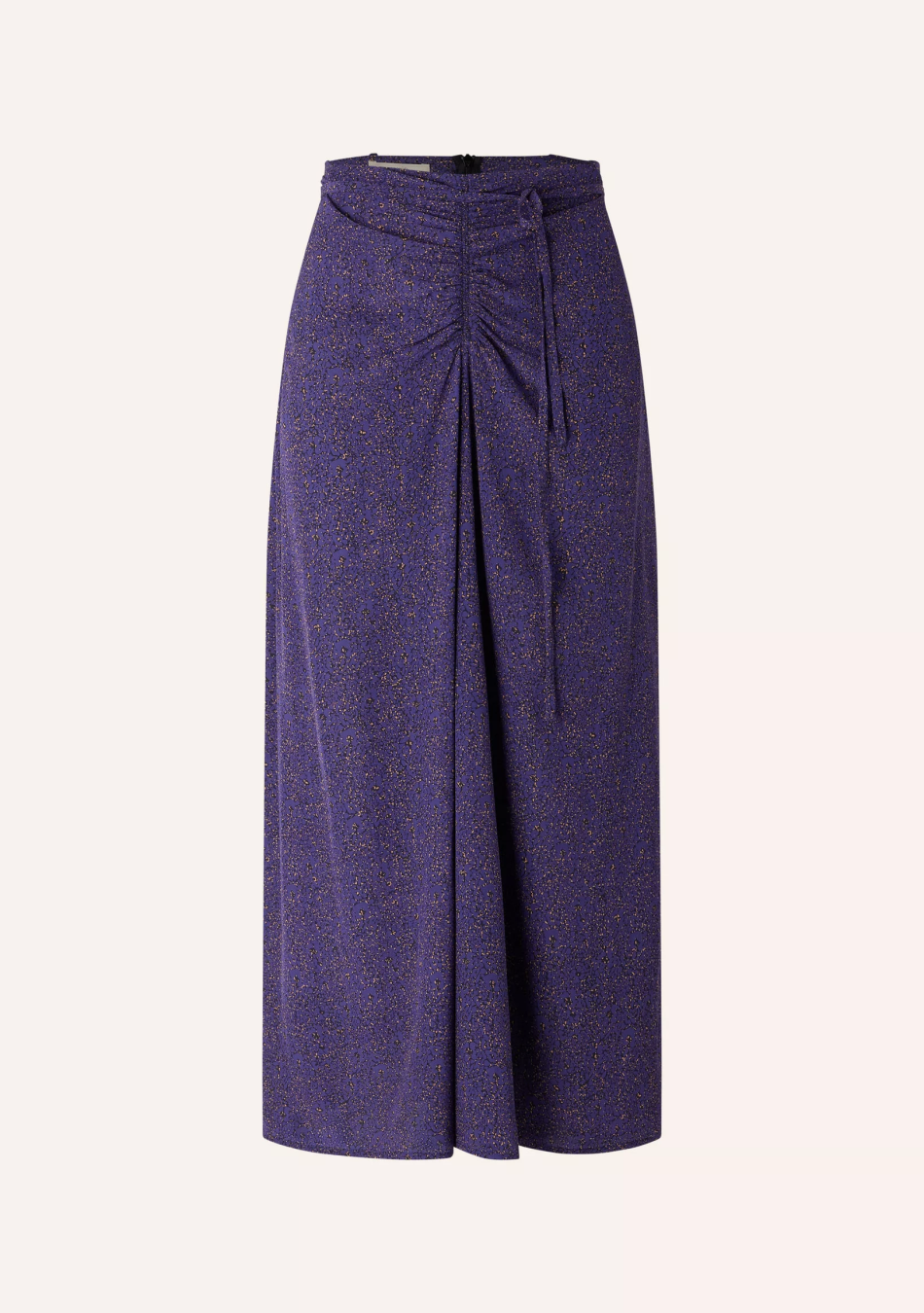 SESSÚN marca francesa de ropa de mujer con un estilo casual, femenino y minimal