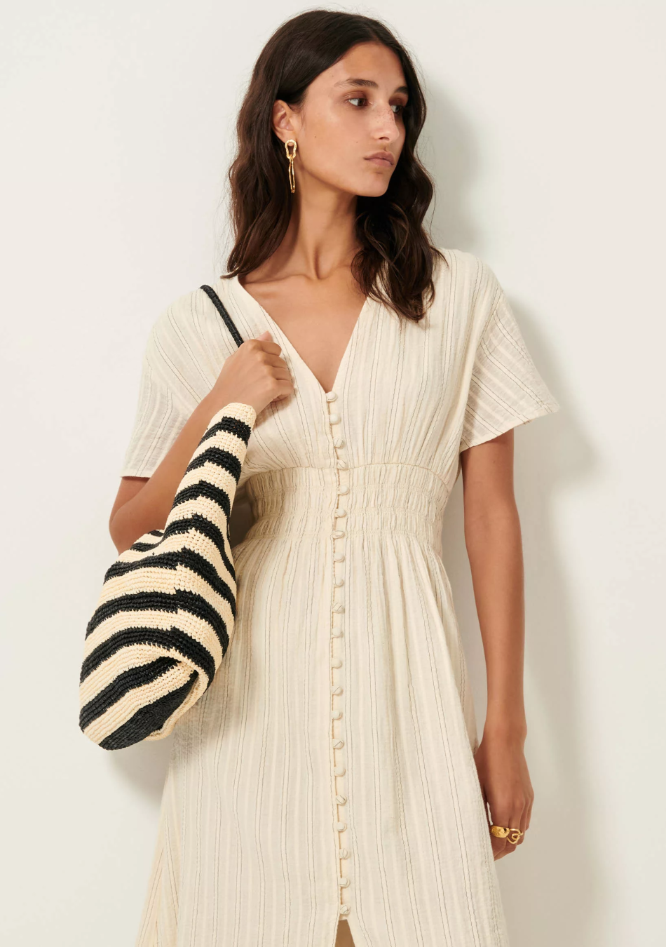 SESSÚN marca francesa de ropa de mujer con un estilo casual, femenino y minimal