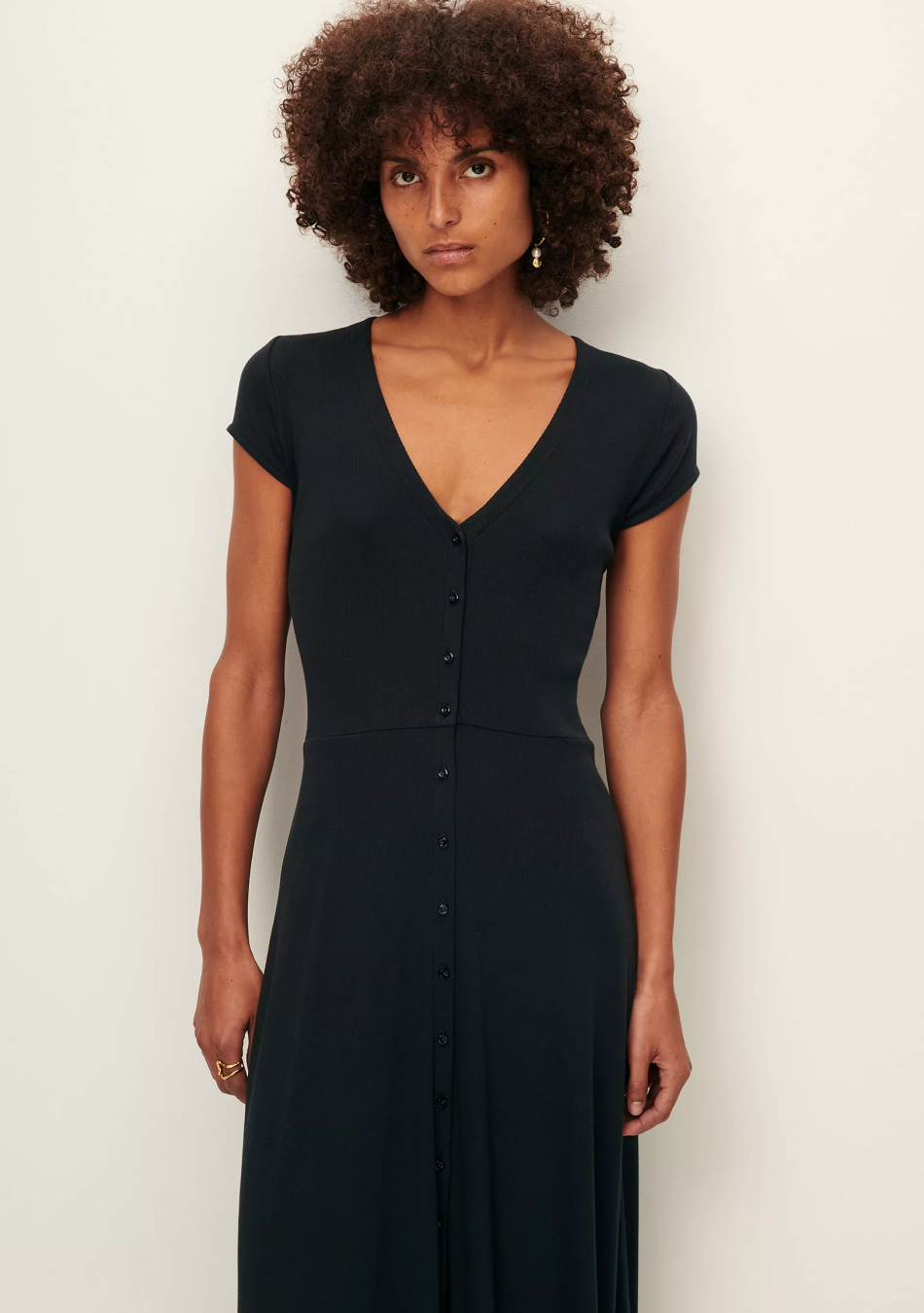 SESSÚN marca francesa de ropa de mujer con un estilo casual, femenino y minimal