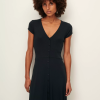 SESSÚN marca francesa de ropa de mujer con un estilo casual, femenino y minimal