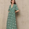 STELLA FOREST es una marca con diseños originales, coloridos y que inspiran libertad