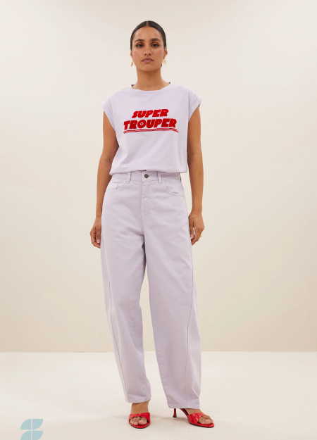 By Bar marca de estilo nórdico para una mujer dinámica y muy femenina