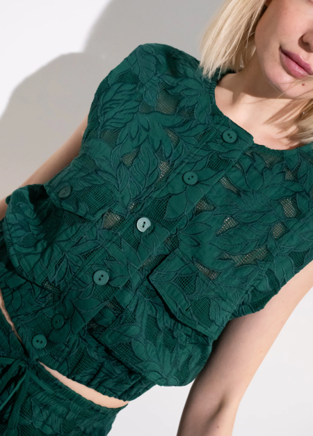 THE TINY BIG SISTER es una marca de moda caracterizada por su elegancia y diversión 2