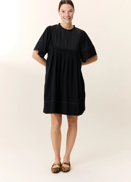 LEON&HARPER marca francesa de ropa de mujer con un estilo rockero y casual