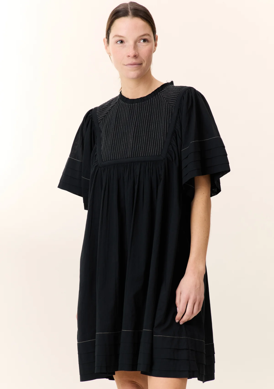 LEON&HARPER marca francesa de ropa de mujer con un estilo rockero y casual