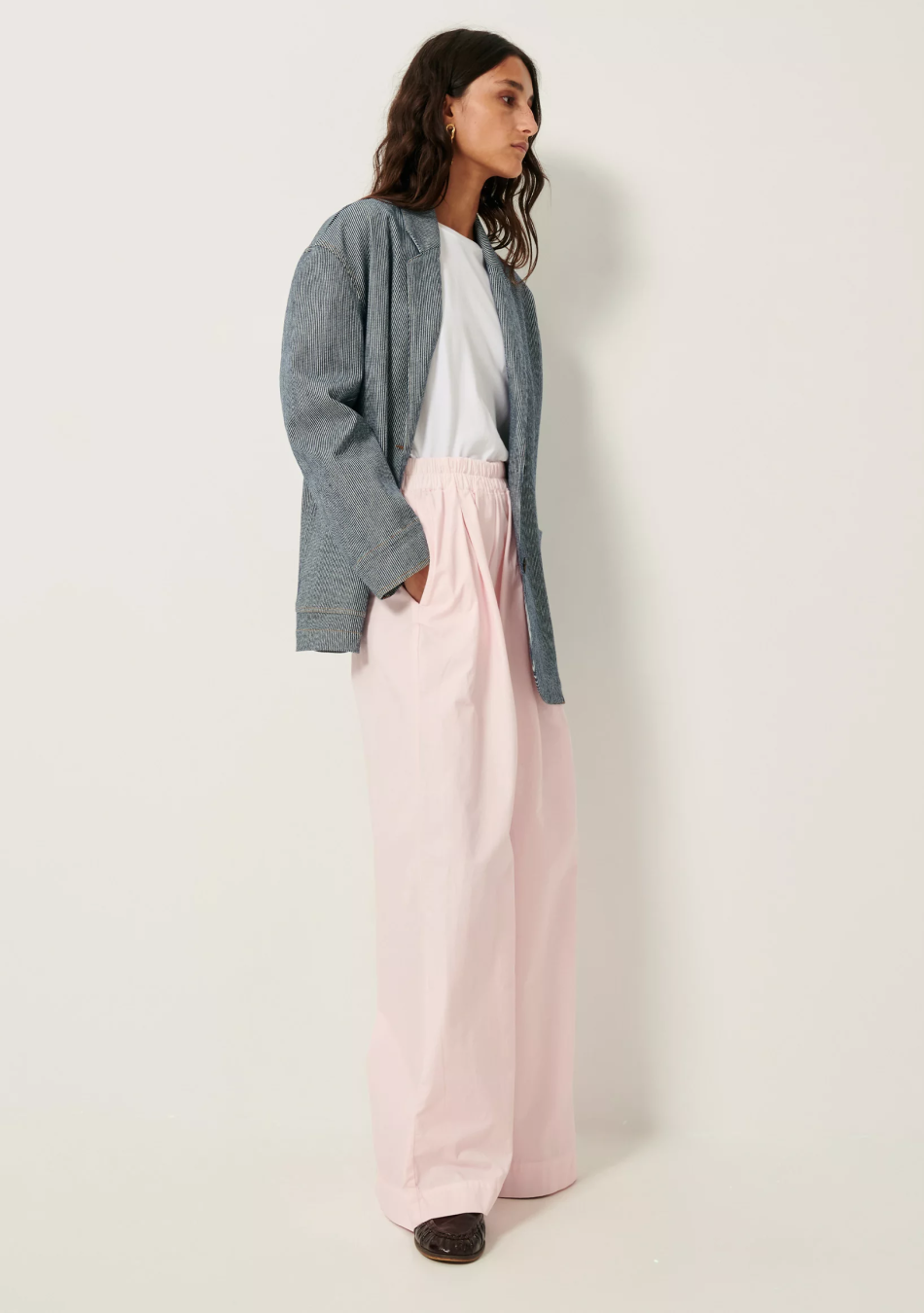 SESSÚN marca francesa de ropa de mujer con un estilo casual, femenino y minimal