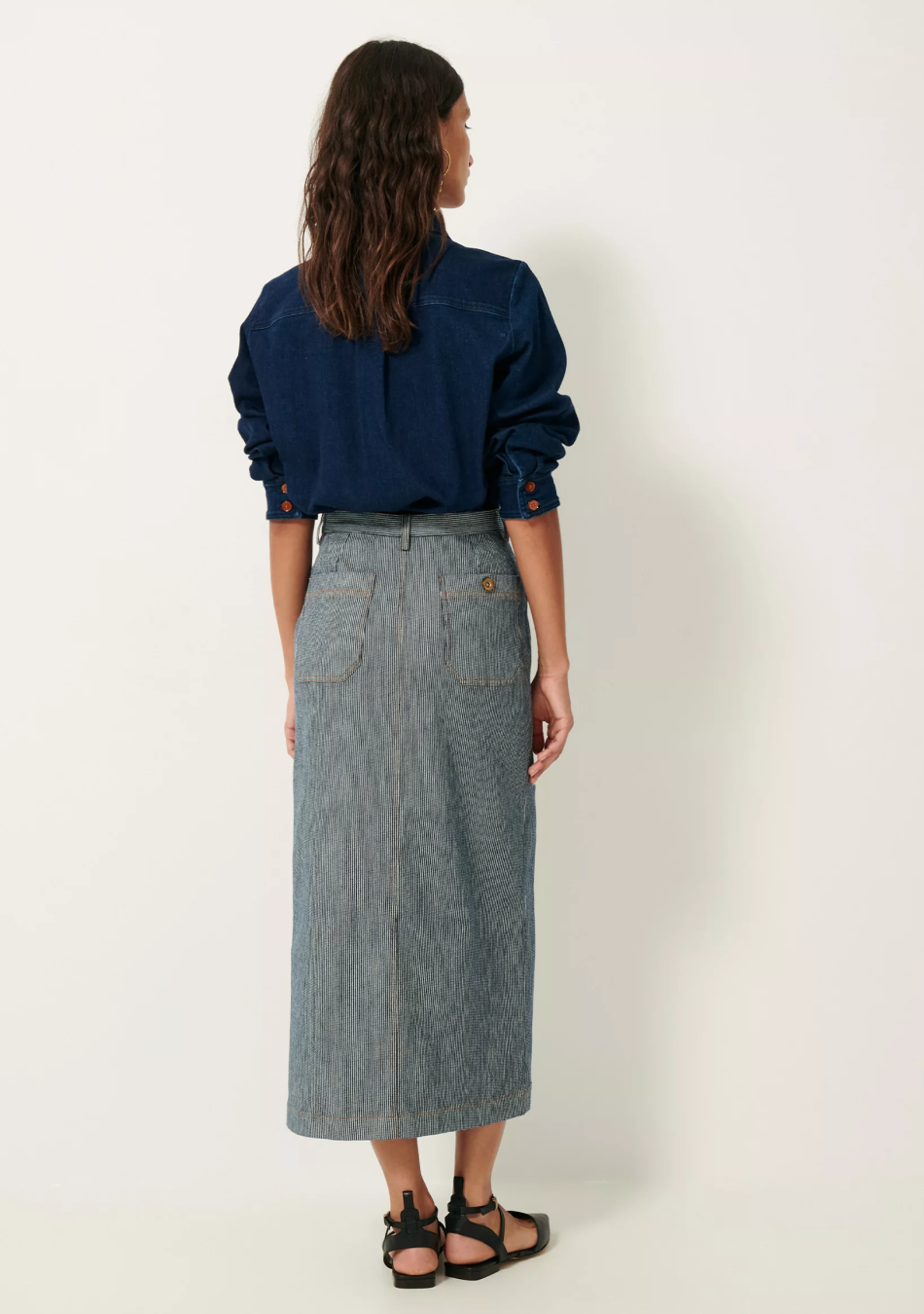SESSÚN marca francesa de ropa de mujer con un estilo casual, femenino y minimal