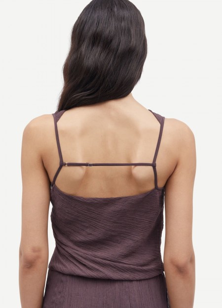 SAMSOE&SAMSOE marca nórdica de ropa de mujer con un estilo vanguardista y casual 2