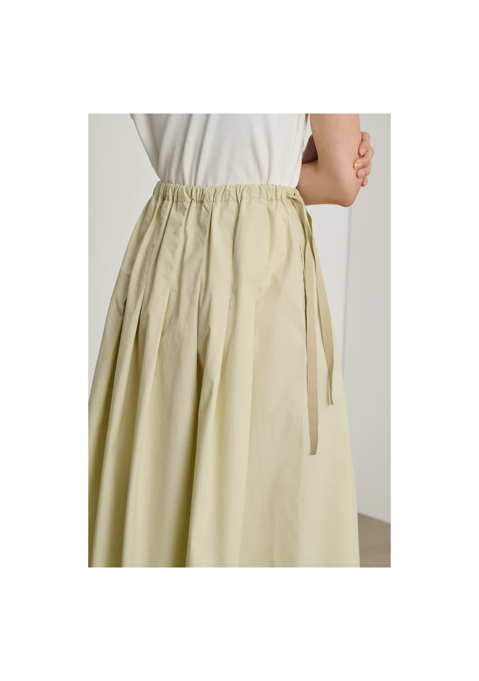 SOEUR marca francesa de ropa de mujer con un estilo casual y femenino.