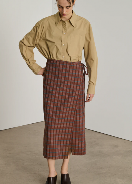 SOEUR marca francesa de ropa de mujer con un estilo casual y femenino.