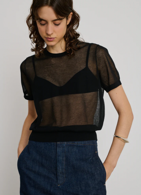 SOEUR marca francesa de ropa de mujer con un estilo casual y femenino. 2