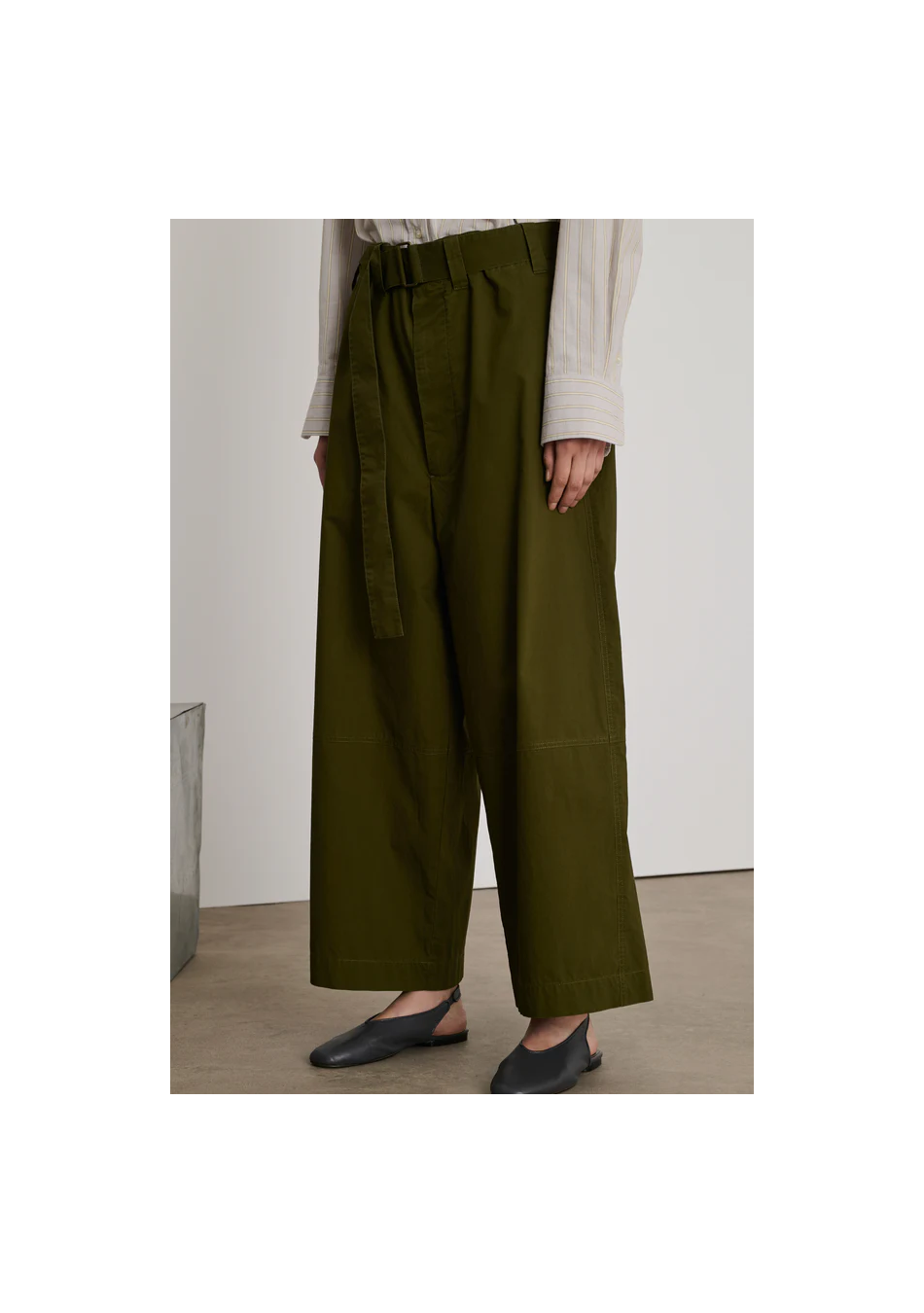 SOEUR marca francesa de ropa de mujer con un estilo casual y femenino.