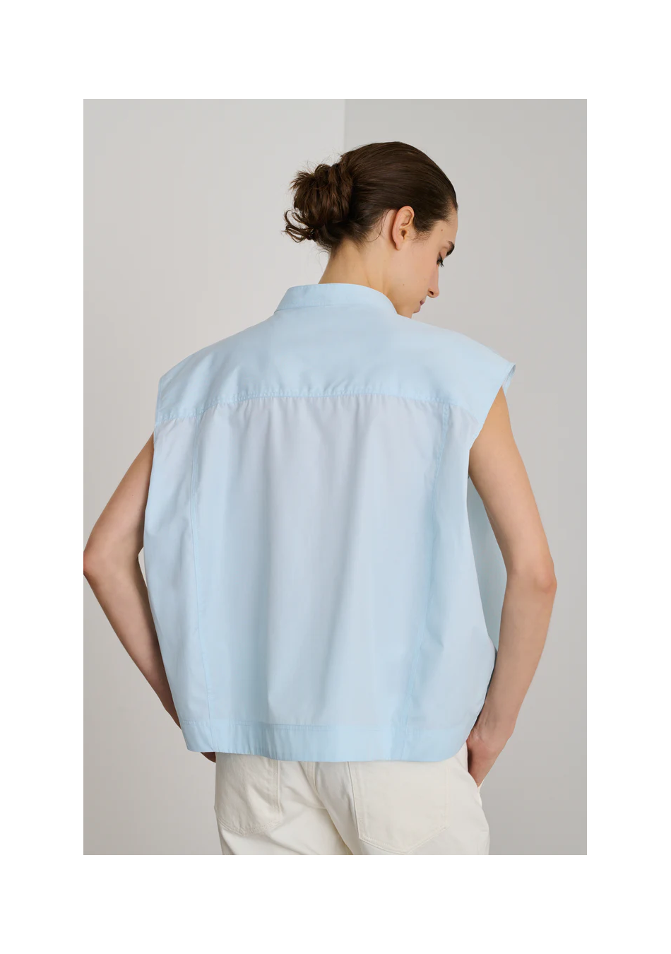SOEUR marca francesa de ropa de mujer con un estilo casual y femenino.