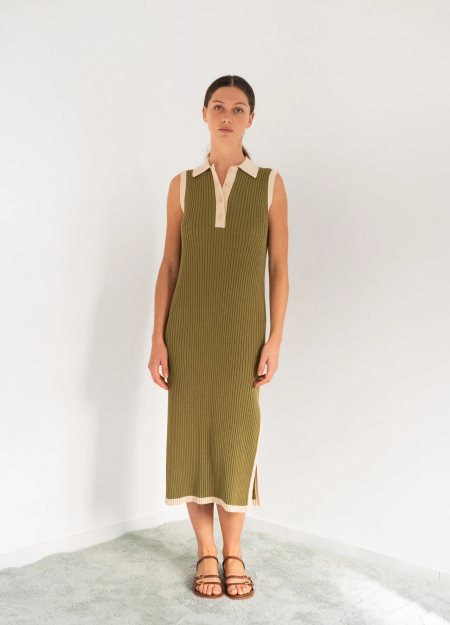 THE TINY BIG SISTER es una marca de moda caracterizada por su elegancia y diversión