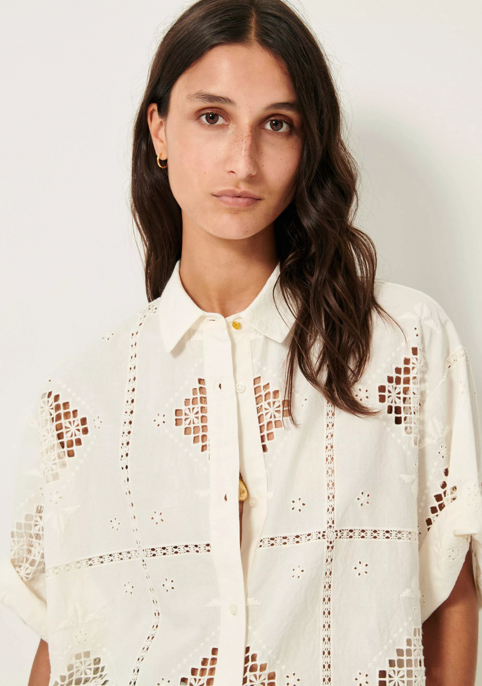 SESSÚN marca francesa de ropa de mujer con un estilo casual, femenino y minimal