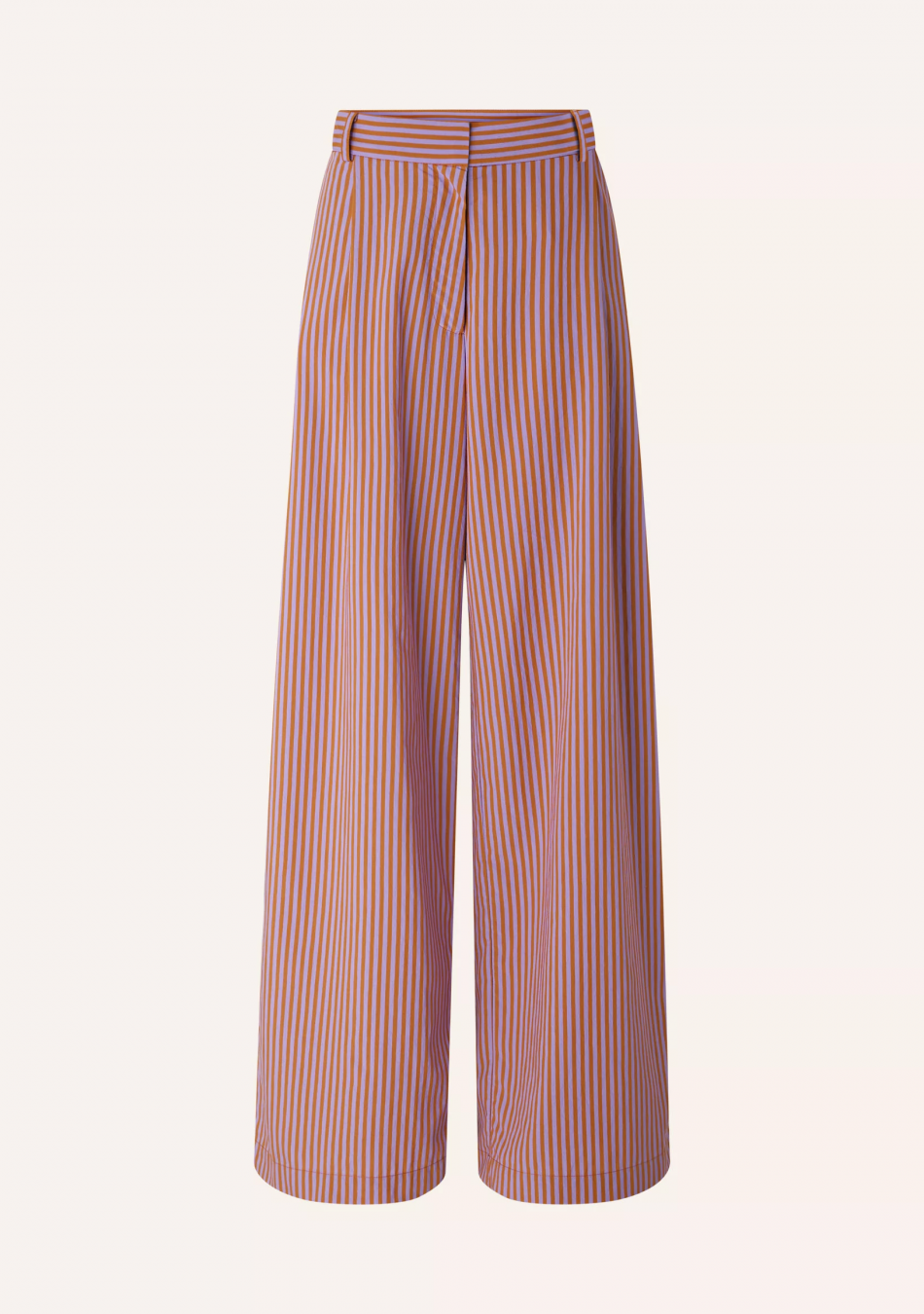 SESSÚN marca francesa de ropa de mujer con un estilo casual, femenino y minimal