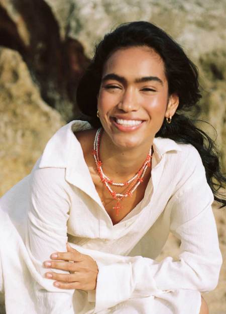 ALHAJA marca española de joyeria de estilo barroco y fresco