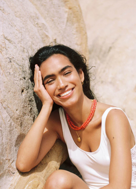 ALHAJA marca española de joyeria de estilo barroco y fresco