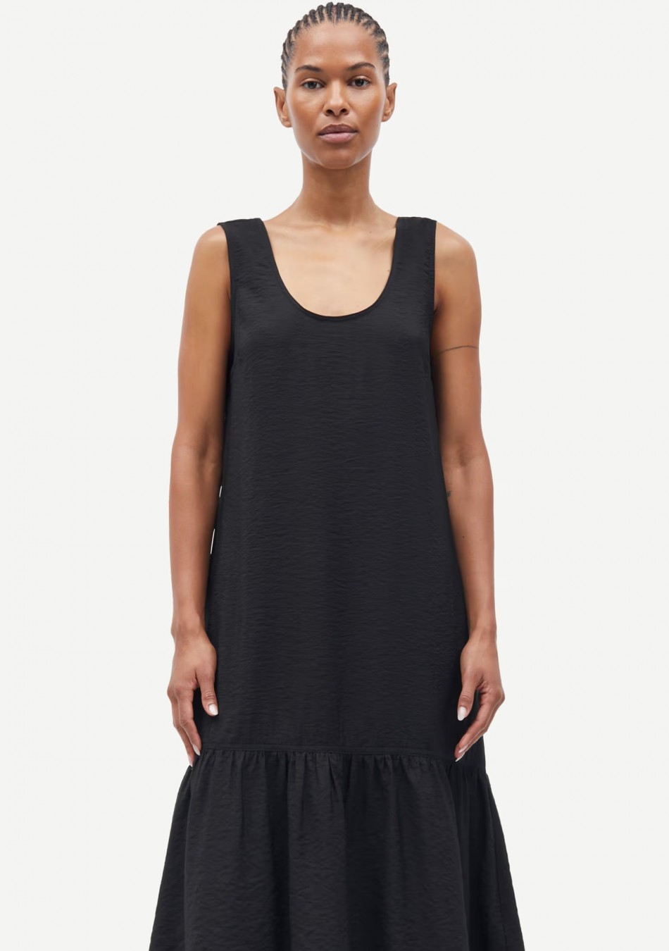 SAMSOE&SAMSOE marca nórdica de ropa de mujer con un estilo vanguardista y casual