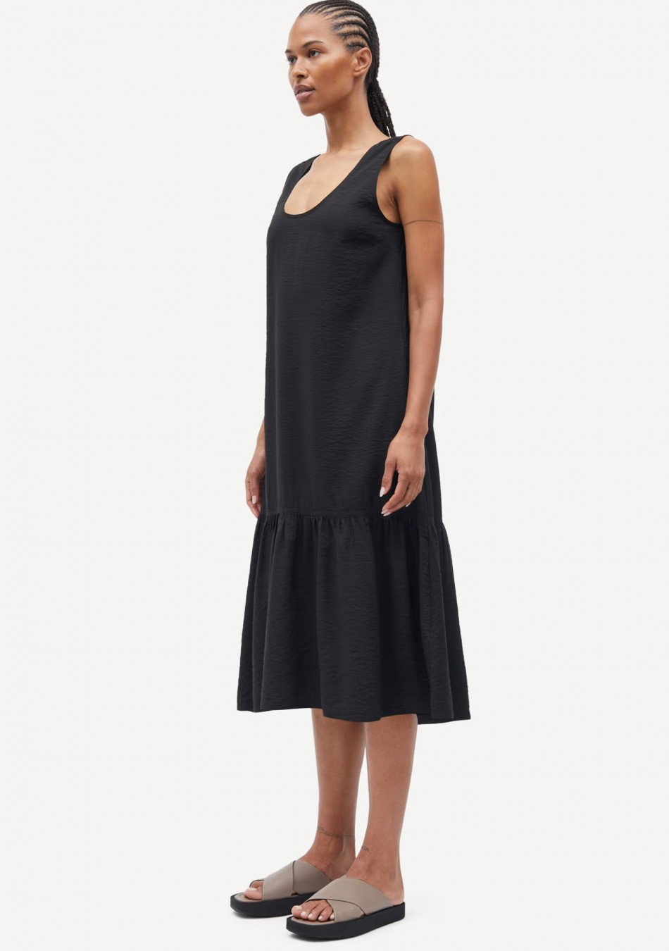 SAMSOE&SAMSOE marca nórdica de ropa de mujer con un estilo vanguardista y casual