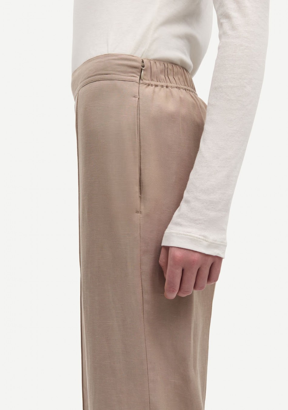 SAMSOE&SAMSOE marca nórdica de ropa de mujer con un estilo vanguardista y casual