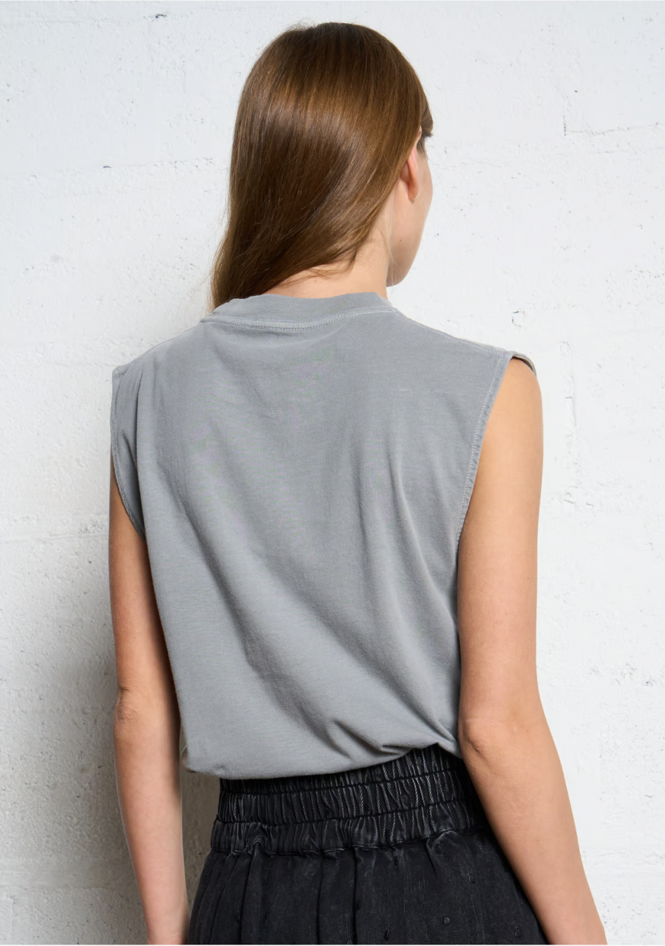 NEWTONE marca francesa de camisetas y sudaderas de estilo  casual con estampados muy gamberros