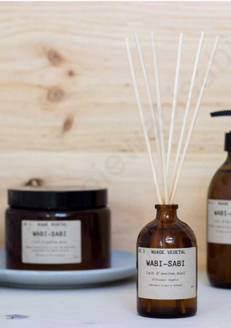 WABI SABI es una marca de velas naturales y fragancias para el hogar hechas a mano