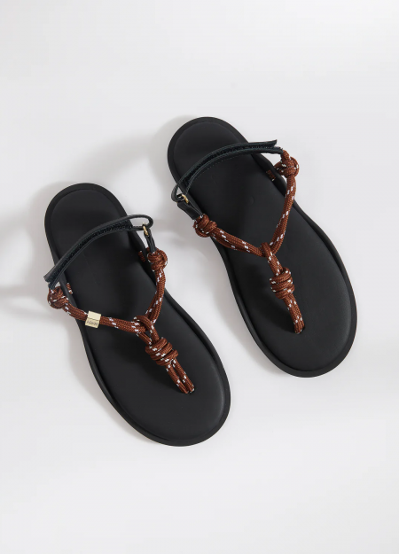 FLÒWZE marca italiana de sandalias de cordón con versatilidad y estilo 2