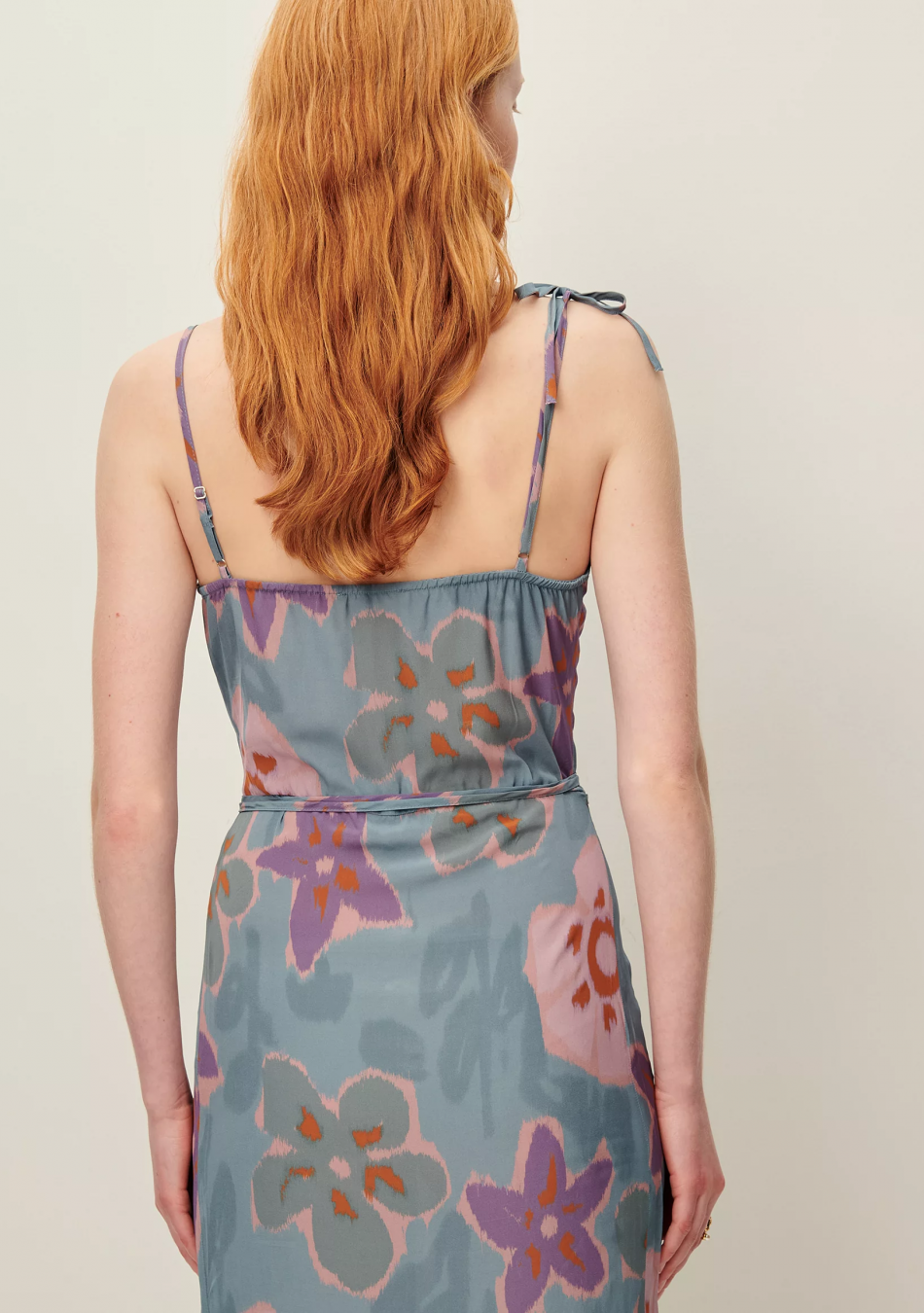 SESSÚN marca francesa de ropa de mujer con un estilo casual, femenino y minimal