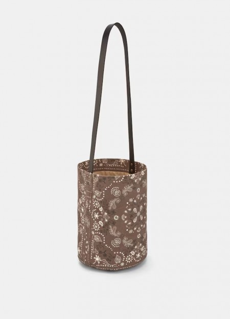 ZUBI DESIGN marca de ropa con prendas funcionales y elegantes 2