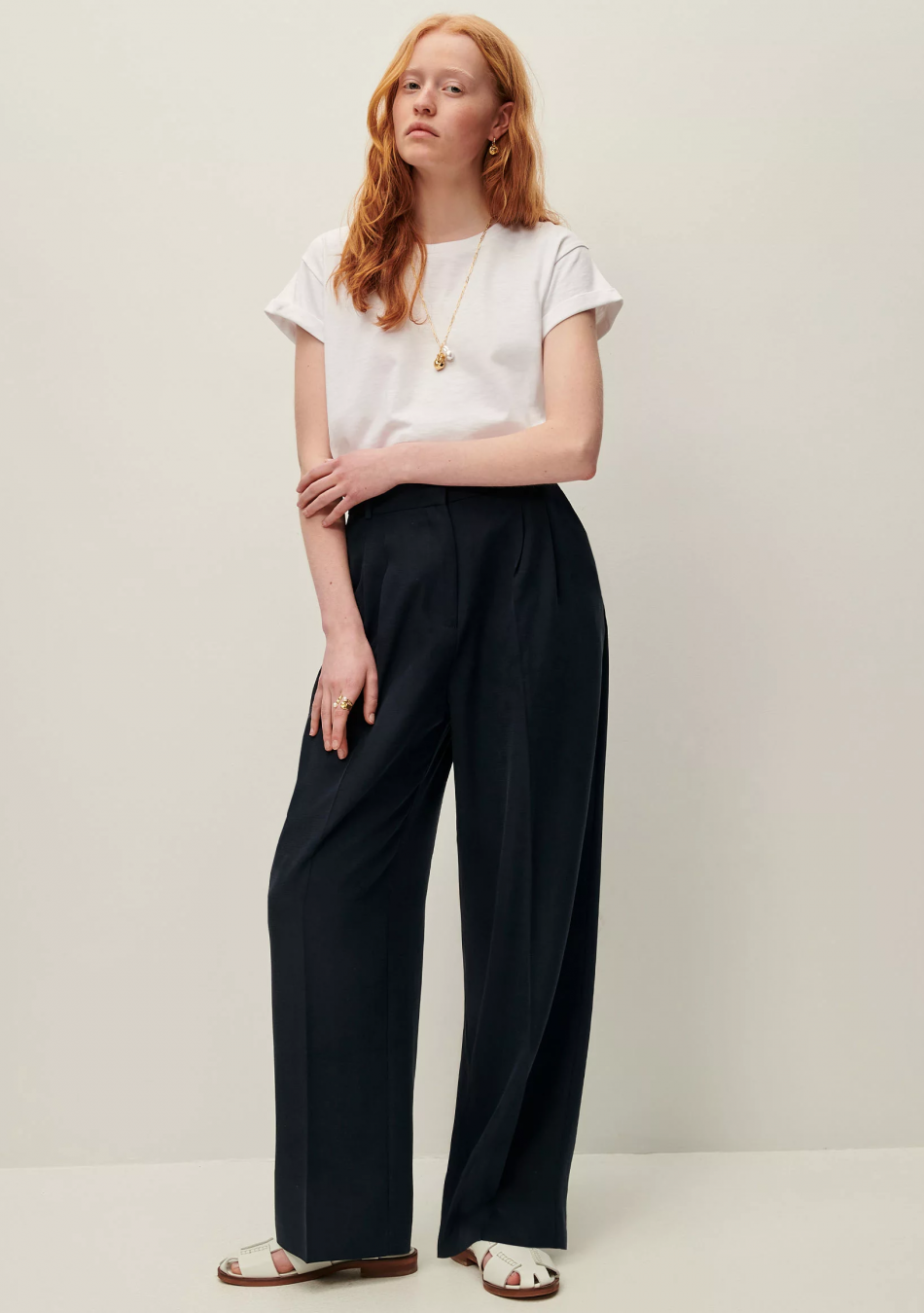 SESSÚN marca francesa de ropa de mujer con un estilo muy femenino y minimal