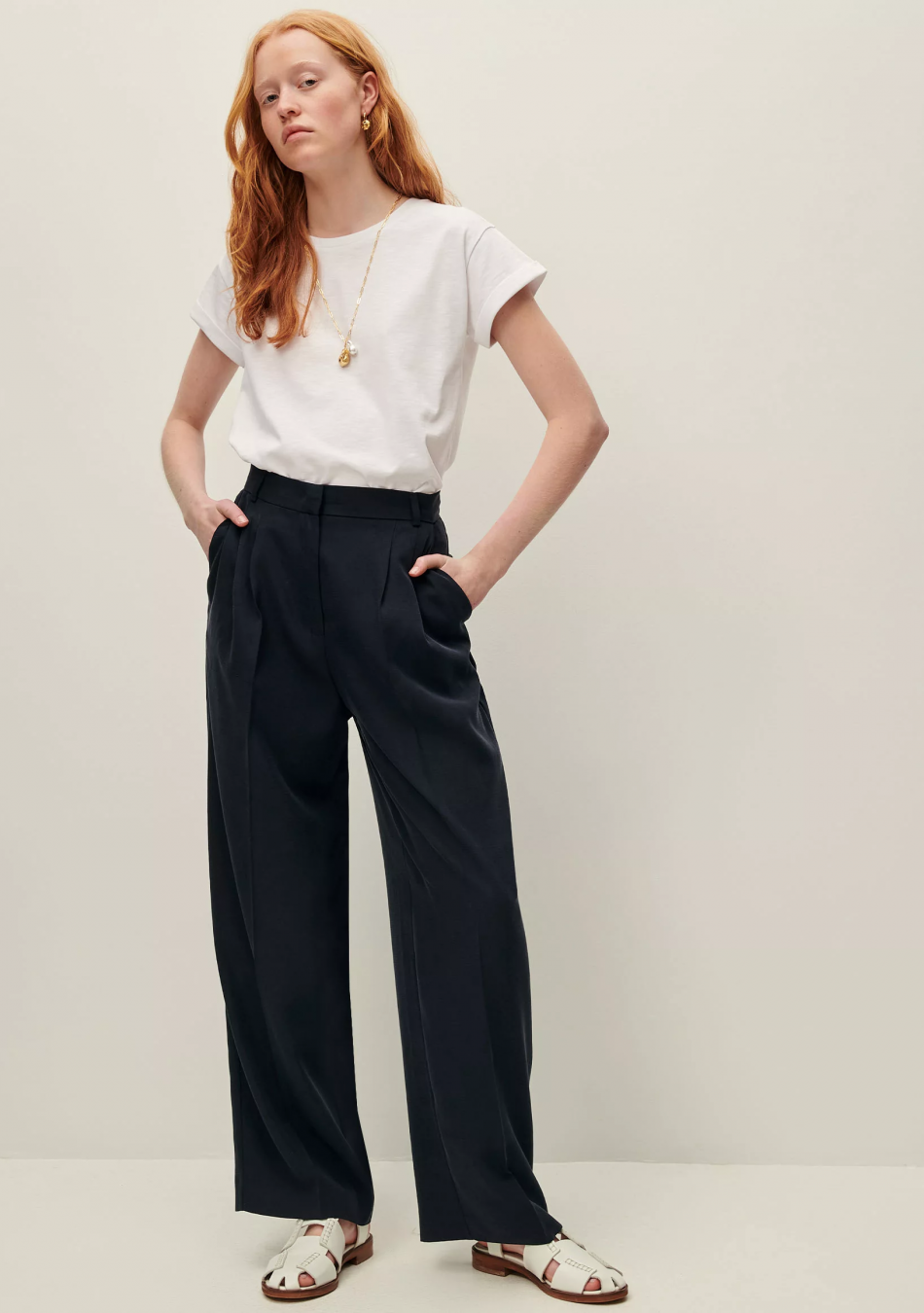 SESSÚN marca francesa de ropa de mujer con un estilo muy femenino y minimal