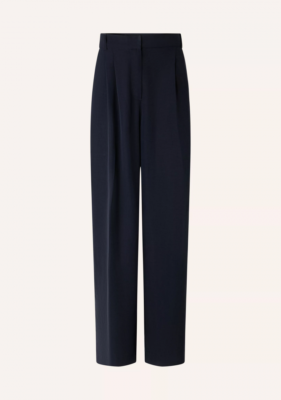 SESSÚN marca francesa de ropa de mujer con un estilo muy femenino y minimal