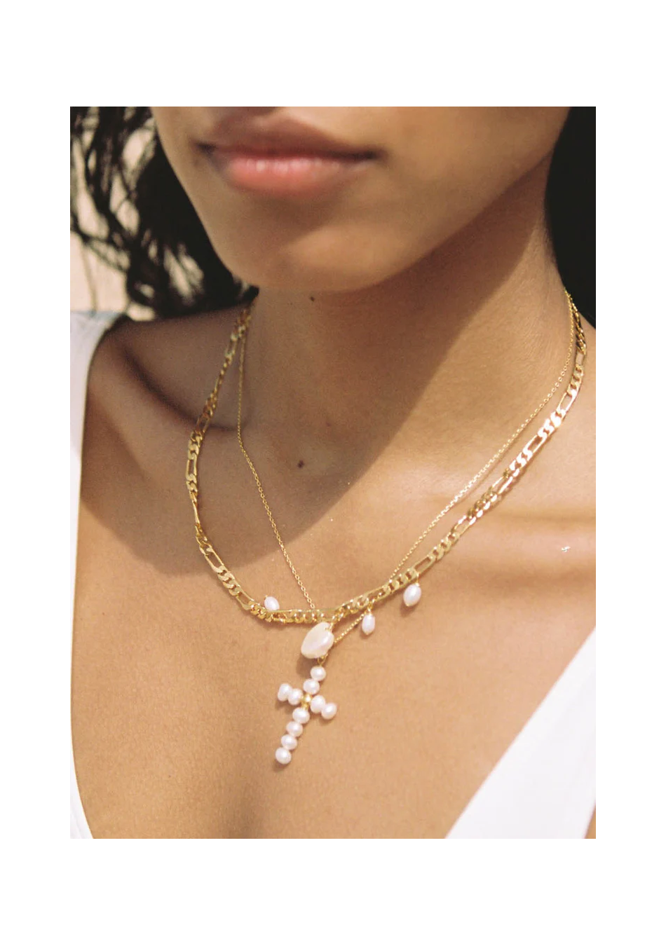 ALHAJA marca española de joyeria de estilo barroco y fresco