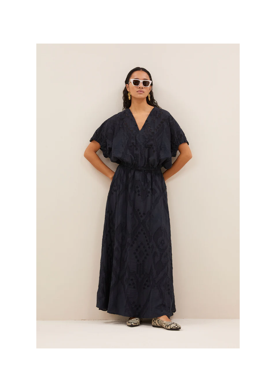 By Bar marca de estilo nórdico para una mujer dinámica y muy femenina