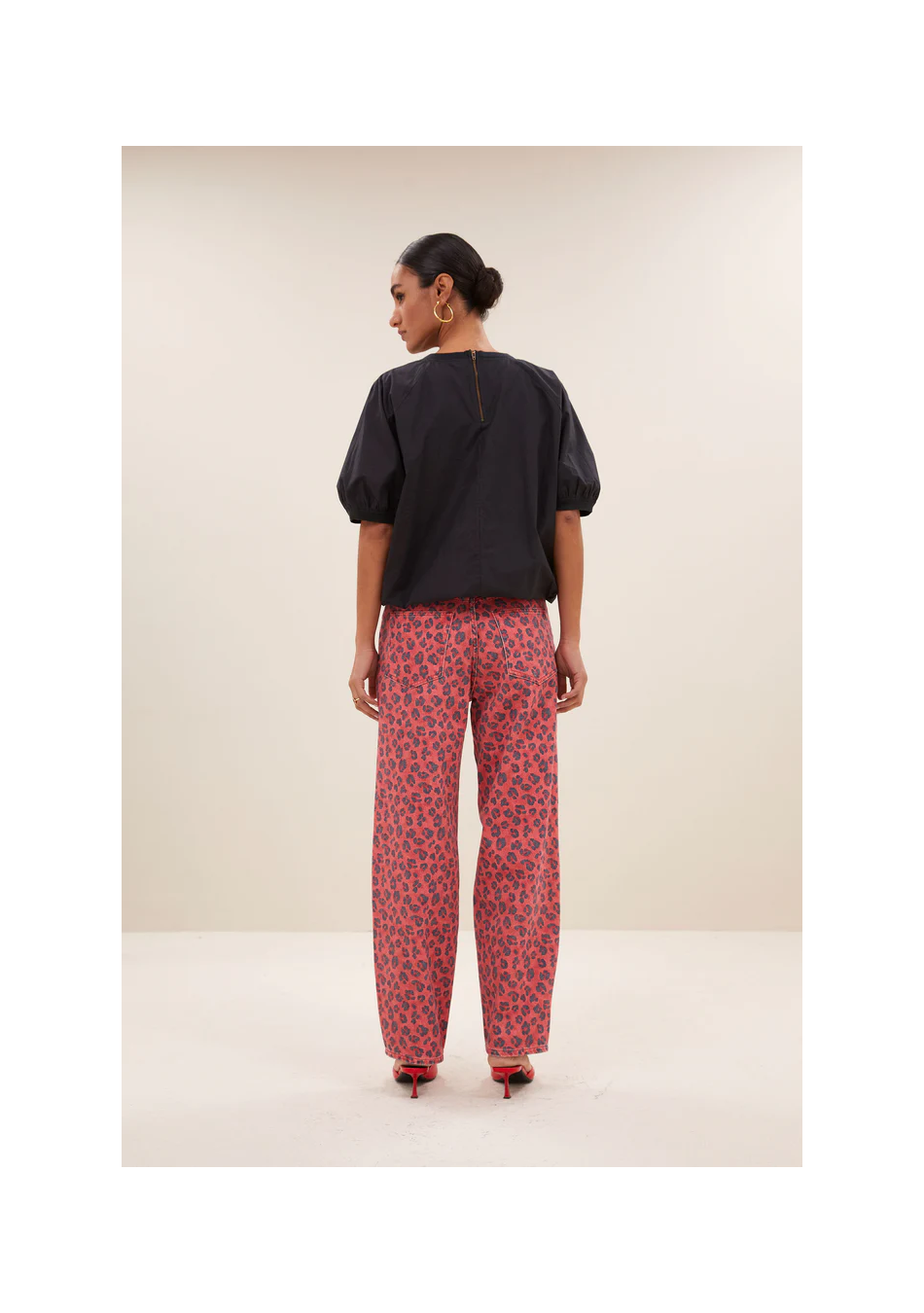 By Bar marca de estilo nórdico para una mujer dinámica y muy femenina
