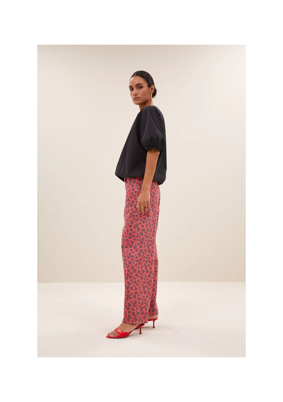 By Bar marca de estilo nórdico para una mujer dinámica y muy femenina