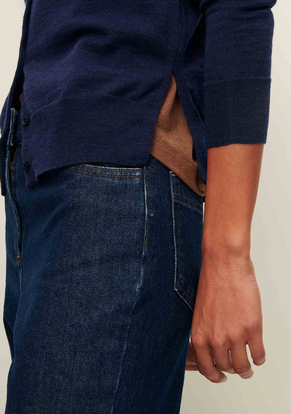 SESSÚN marca francesa de ropa de mujer con un estilo casual, femenino y minimal