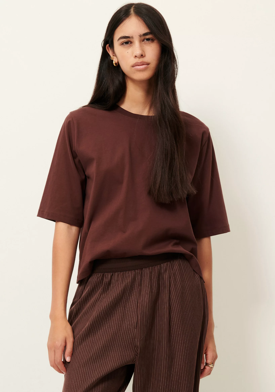 SESSÚN marca francesa de ropa de mujer con un estilo casual, femenino y minimal