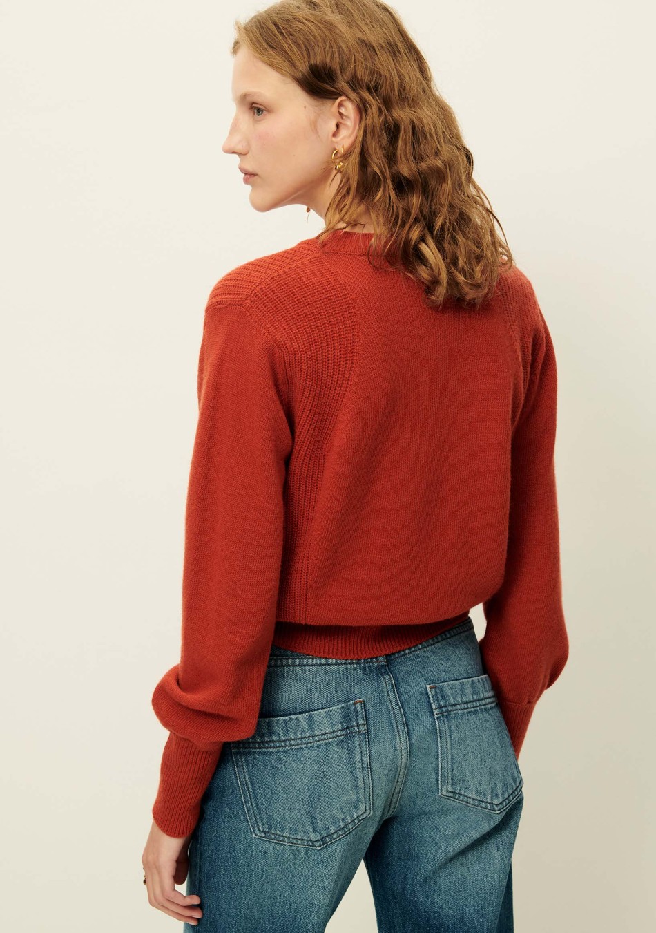 SESSÚN marca francesa de ropa de mujer con un estilo casual, femenino y minimal