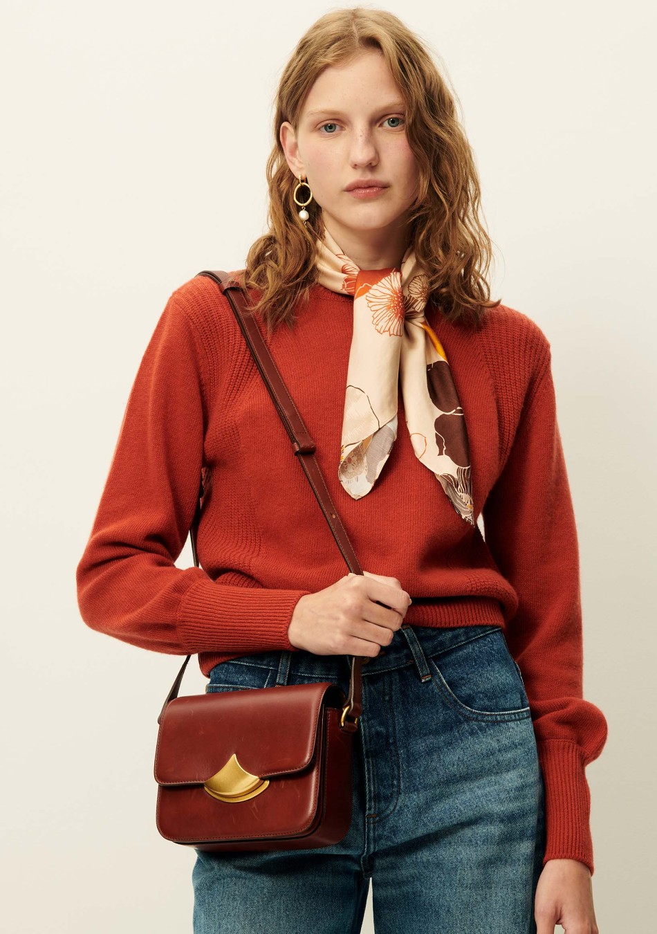 SESSÚN marca francesa de ropa de mujer con un estilo casual, femenino y minimal