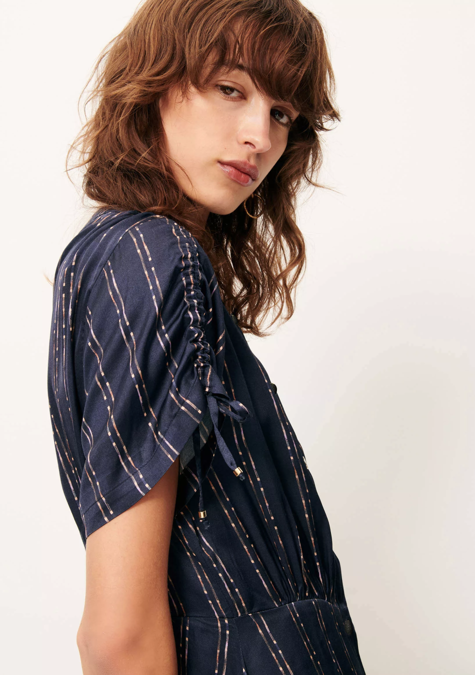 SESSÚN marca francesa de ropa de mujer con un estilo casual, femenino y minimal