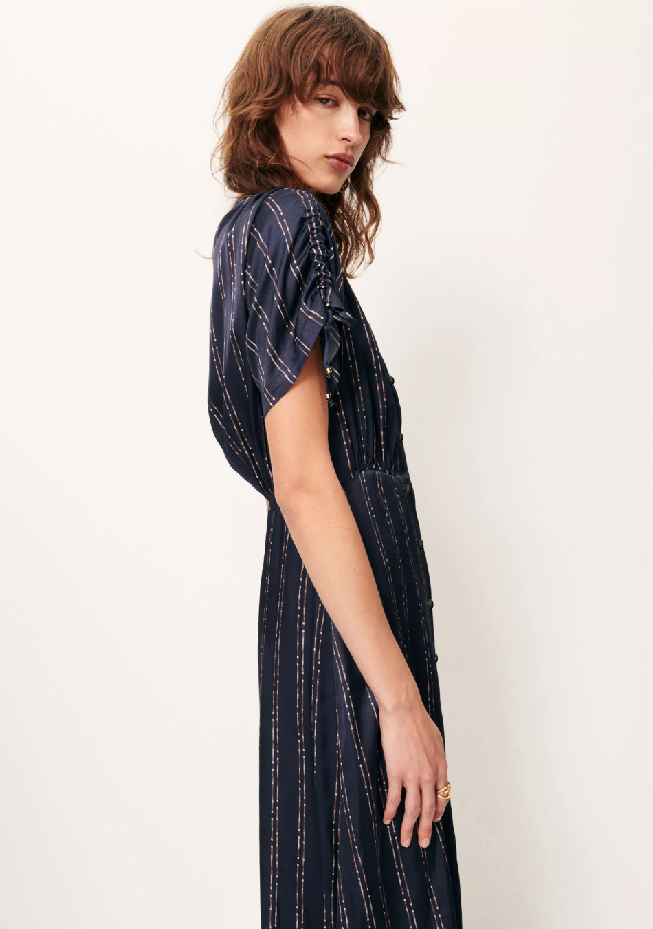 SESSÚN marca francesa de ropa de mujer con un estilo casual, femenino y minimal