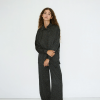 THE TINY BIG SISTER es una marca de moda caracterizada por su elegancia y diversión