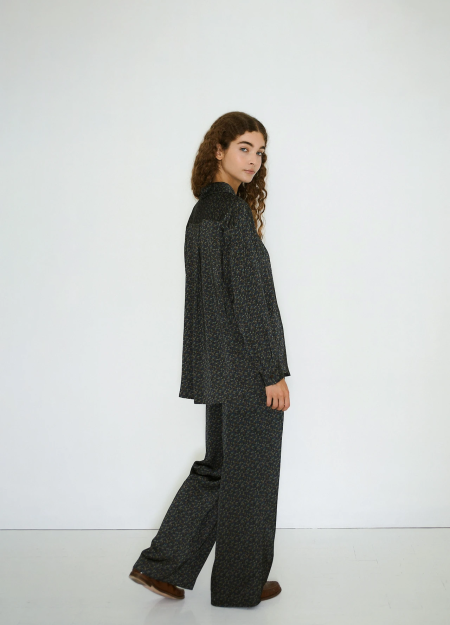 THE TINY BIG SISTER es una marca de moda caracterizada por su elegancia y diversión 2